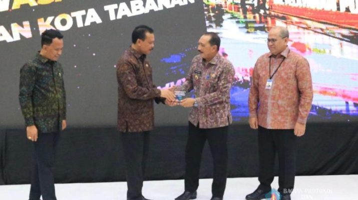 Mendorong Bali Hijau dan Digital PJ Bupati Klungkung Hadiri High Level Meeting TPID -TP2DD