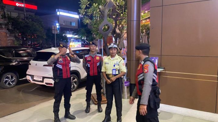 Satgas Preventif samapta Polda Bali Melaksanakan Kegiatan Patroli Dialogis Menjelang Nataru