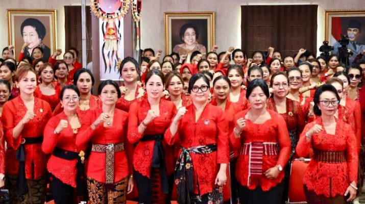 Ny. Rai Wahyuni Sanjaya Hadiri Puncak Peringatan Hari Ibu