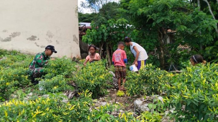 Pos Fatuha Satgas Yonif 741/GN Bantu Warga Binaan