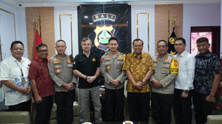 Program Jumat Curhat