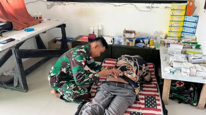 Yonarhanud 15/DBY Berikan Pelayanan Kesehatan untuk Warga