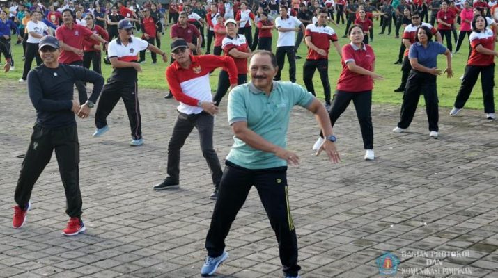 Senam Bersama di Awal Tahun Sinergi ASN TNI, dan Polri