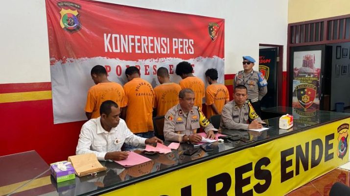 Penangkapan Lima Tersangka Narkoba Jenis Ganja di Kota Ende